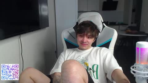 Snapshot of jayce_icestone chatting on May 20, 2026, 2:23 pm Jayce online show from May 20, 2026, 2:23 pm