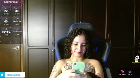 Snapshot of jaydensalvatore_ chatting on January 16, 2025, 10:12 pm      online show from January 16, 2025, 10:12 pm