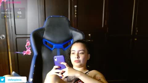 Snapshot of jaydensalvatore_ chatting on October 16, 2025, 1:17 am      online show from October 16, 2025, 1:17 am