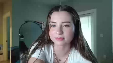 Snapshot of jaydesilver2 chatting on September 13, 2025, 10:53 pm Jayde  online show from September 13, 2025, 10:53 pm