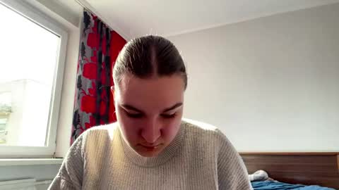 Mia online show from April 11, 2026, 1:48 pm