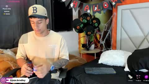 jaze_bradley online show from October 22, 2025, 11:32 am