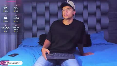 jaze_bradley online show from November 6, 2025, 11:33 am