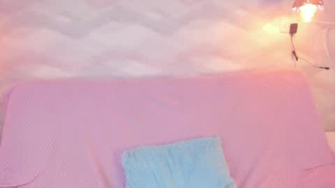 JAZLIN ANGELS online show from November 6, 2025, 5:52 am