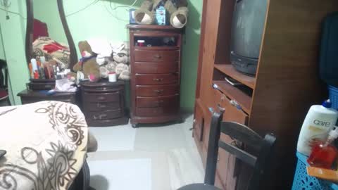 jazmim online show from October 20, 2025, 12:38 pm