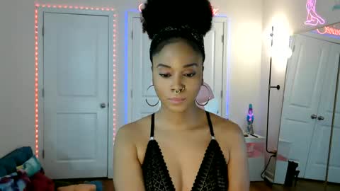 Snapshot of jazminefox chatting on May 23, 2026, 5:28 pm Jazmine Fox online show from May 23, 2026, 5:28 pm