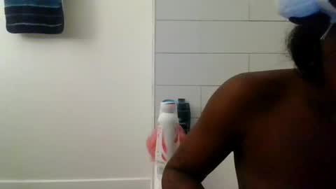 Jazzystelo online show from October 15, 2025, 6:02 am