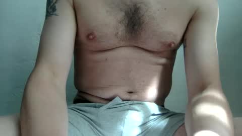 Snapshot of jb8311 chatting on October 5, 2025, 9:24 pm jb8311 online show from October 5, 2025, 9:24 pm