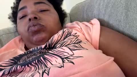 JCCaramelbarbie online show from February 4, 2025, 7:55 pm