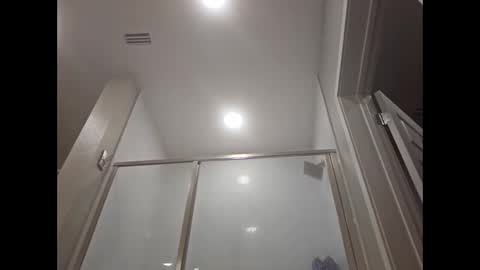 jchdz1990 online show from January 15, 2026, 5:27 pm