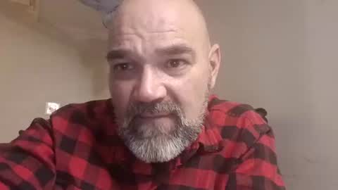 jchecka1975831725 online show from February 4, 2026, 8:20 am