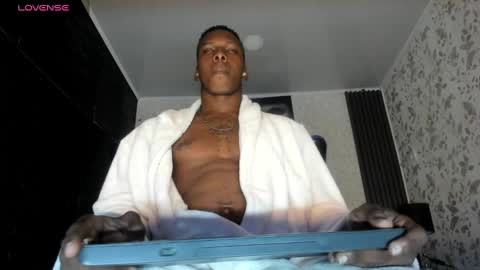 Snapshot of jd_thebaby chatting on February 17, 2025, 12:38 pm jd thebaby online show from February 17, 2025, 12:38 pm