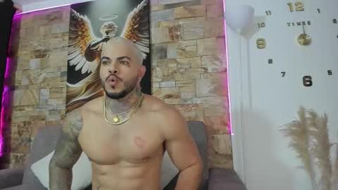 Snapshot of jean_lopez chatting on February 5, 2026, 3:00 am Jean axelcrow Modelo Independiente online show from February 5, 2026, 3:00 am