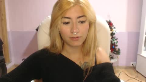 Snapshot of jean_monroe chatting on February 22, 2025, 11:13 pm Jean online show from February 22, 2025, 11:13 pm