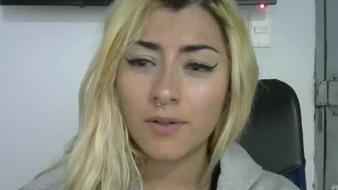 Snapshot of jean_monroe chatting on September 16, 2025, 10:11 pm Jean online show from September 16, 2025, 10:11 pm