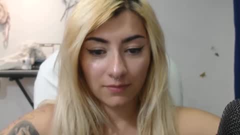 Snapshot of jean_monroe chatting on September 22, 2025, 11:07 pm Jean online show from September 22, 2025, 11:07 pm