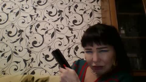 JeaneDavis online show from February 11, 2025, 7:05 pm