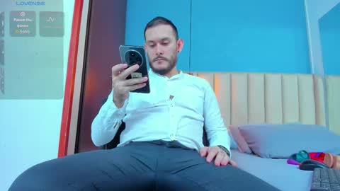 Jeanpiere online show from November 15, 2025, 3:59 am