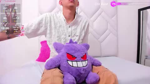 JEAN online show from December 15, 2025, 1:04 pm