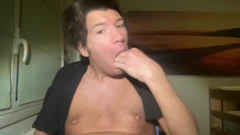 jeanslov online show from December 5, 2024, 3:26 am