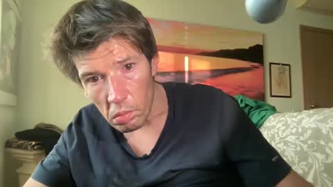 jeanslov online show from February 16, 2025, 4:10 pm