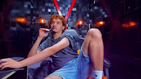 Juan Tompson online show from February 25, 2026, 7:45 pm