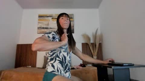 Snapshot of jeanys_sneider chatting on May 10, 2026, 4:39 am Jeays online show from May 10, 2026, 4:39 am