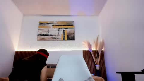 Snapshot of jeanys_sneider chatting on May 30, 2026, 6:43 am Jeays online show from May 30, 2026, 6:43 am