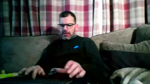 Snapshot of jediknight2 chatting on February 8, 2026, 10:13 pm Matt online show from February 8, 2026, 10:13 pm