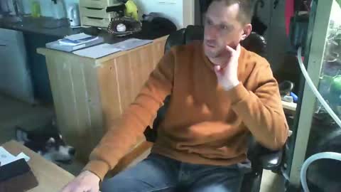 Jrme online show from February 1, 2025, 8:39 am