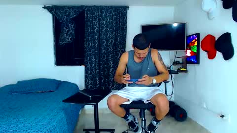 Snapshot of jeffer21_hot chatting on February 26, 2025, 3:32 am jeffer21_hot online show from February 26, 2025, 3:32 am