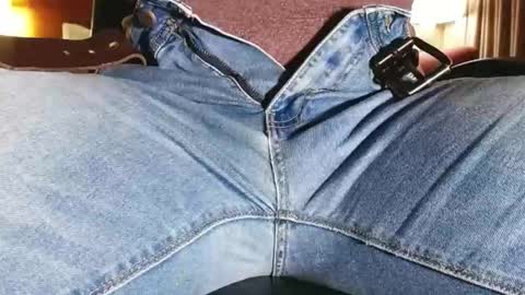 jeffersonel online show from November 29, 2025, 5:21 am