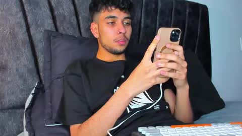 jei online show from October 25, 2025, 11:29 am