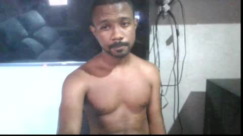 jeielll online show from June 8, 2026, 7:36 pm