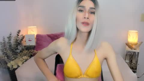 Snapshot of jelayasianxx chatting on October 18, 2025, 5:46 pm Lexie online show from October 18, 2025, 5:46 pm