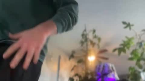 Snapshot of jellyfishfun chatting on November 22, 2025, 3:11 pm Guy Jones online show from November 22, 2025, 3:11 pm