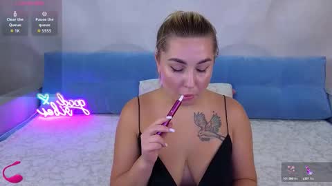 Snapshot of jemalia chatting on September 22, 2025, 1:02 pm Alice online show from September 22, 2025, 1:02 pm