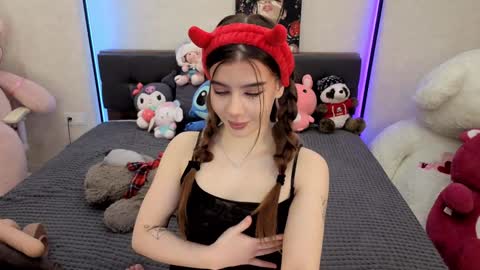 Dolly online show from November 12, 2025, 1:22 pm