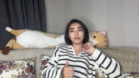 Snapshot of jenifersimon chatting on October 10, 2025, 4:06 pm Jenifer online show from October 10, 2025, 4:06 pm