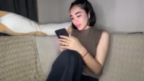 Snapshot of jenifersimon chatting on October 15, 2025, 3:23 pm Jenifer online show from October 15, 2025, 3:23 pm