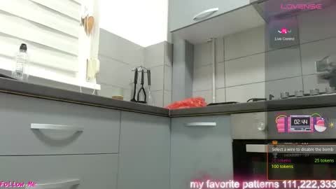 jen online show from November 26, 2025, 2:34 am