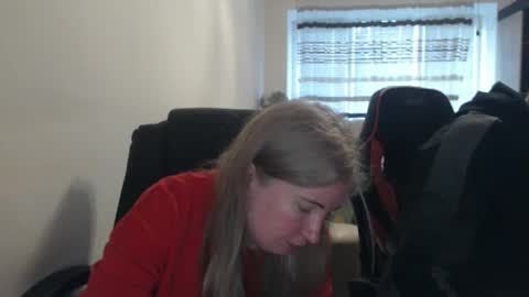 JenisAndPeter online show from April 9, 2026, 6:35 pm