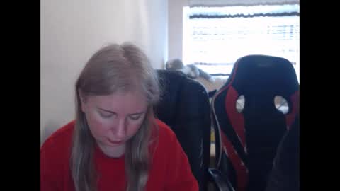 JenisAndPeter online show from April 10, 2026, 6:51 am