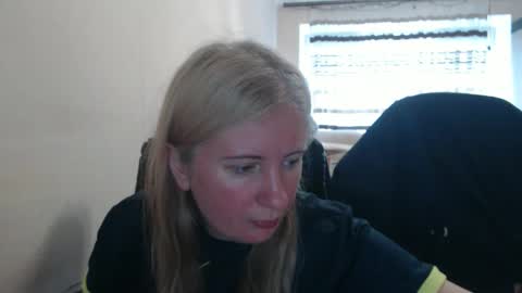 JenisAndPeter online show from June 3, 2026, 2:44 pm