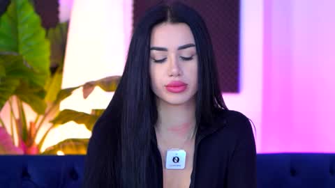 jenna_day online show from November 15, 2025, 10:23 am