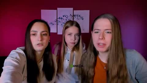 jenna_elayne online show from December 17, 2025, 9:37 am