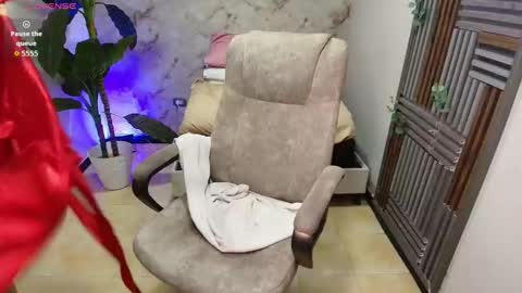 Valentina online show from March 7, 2026, 7:55 pm