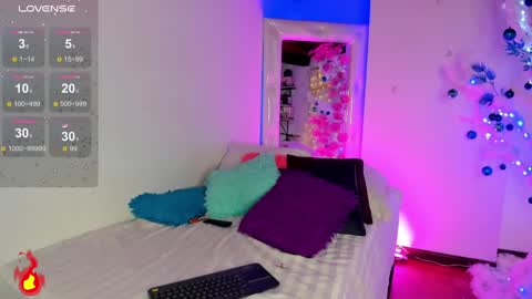 follow me in me  IG jenndy971 online show from December 3, 2024, 3:20 am