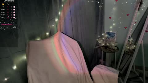 Snapshot of jennie_berry chatting on January 27, 2025, 1:26 am Jennie online show from January 27, 2025, 1:26 am