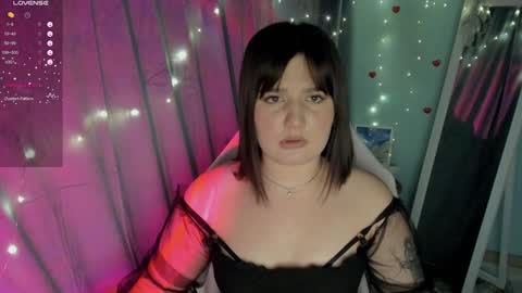 Snapshot of jennie_berry chatting on February 3, 2025, 10:32 pm Jennie online show from February 3, 2025, 10:32 pm